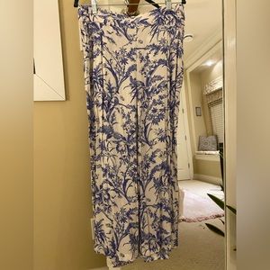 Wide Legged Cropped Trousers